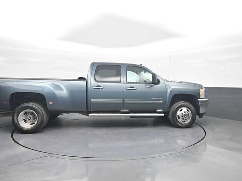 Used 2012 Chevrolet Silverado 3500 LTZ AWD/4WD image 9