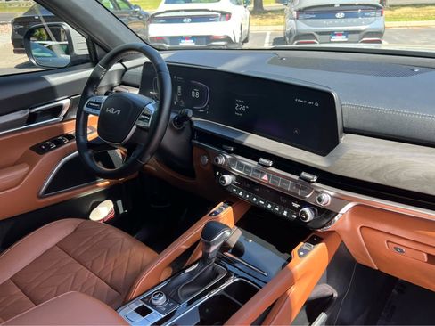 Used 2025 Kia Telluride EX X-Line AWD/4WD image 16
