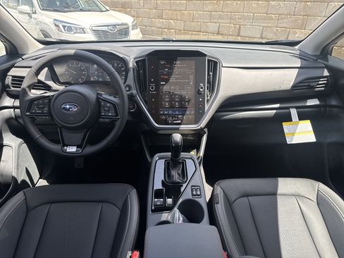 New 2025 Subaru Crosstrek 2.5i Limited w/ Popular Package #3A image 11