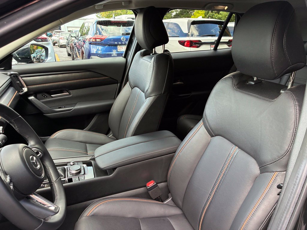 Used 2025 MAZDA CX-50 AWD 2.5 S w/ Premium Plus Pkg image 13