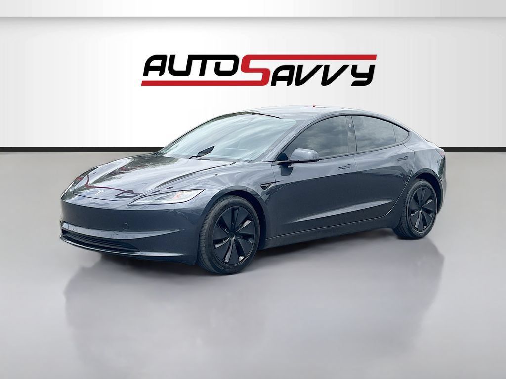 Used 2025 Tesla Model 3 Long Range AWD/4WD image 3
