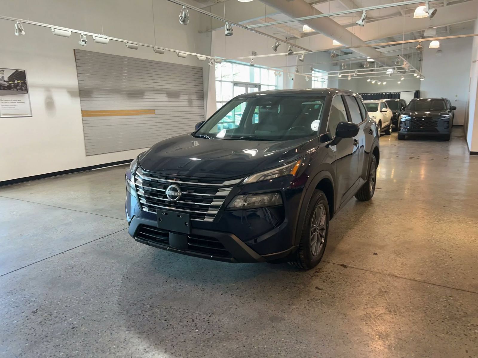 Used 2026 Nissan Rogue SV AWD/4WD image 6