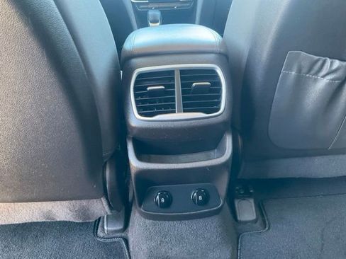 Used 2019 Hyundai Santa Fe SEL FWD image 23