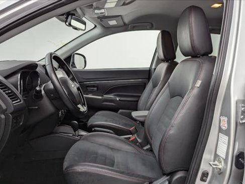 Used 2024 Mitsubishi Outlander Sport SE image 14