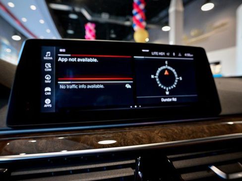 Used 2020 BMW 530i w/ Convenience Package image 35