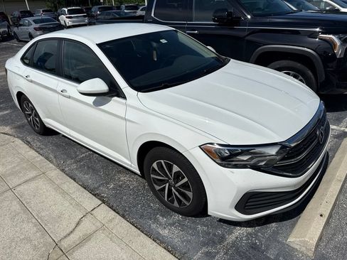 Used 2024 Volkswagen Jetta S FWD image 2