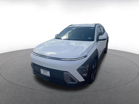 Used 2025 Hyundai Kona SEL image 7