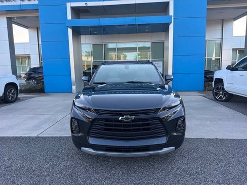 Used 2020 Chevrolet Blazer LT FWD image 2