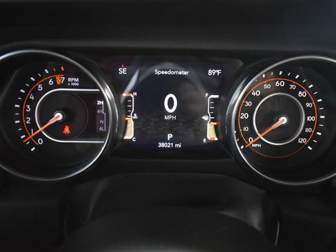 Used 2023 Jeep Gladiator Overland image 29