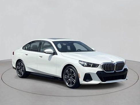 Used 2024 BMW 530i xDrive w/ M Sport Package AWD/4WD image 6