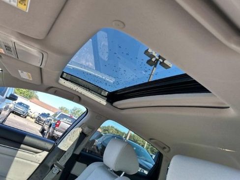 Used 2018 Honda Accord EX image 3
