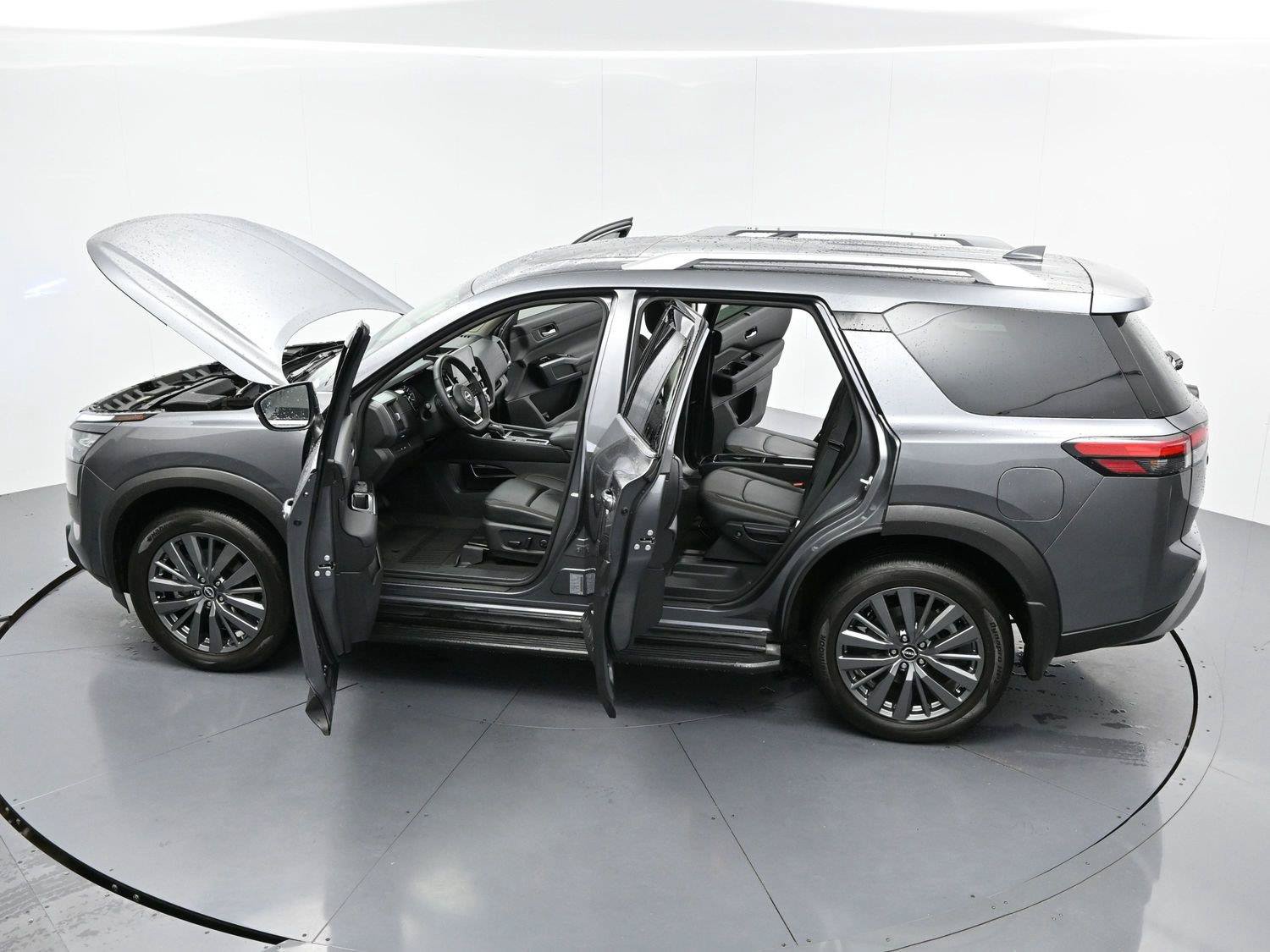 Used 2025 Nissan Pathfinder SL w/ SL Premium Package FWD image 36