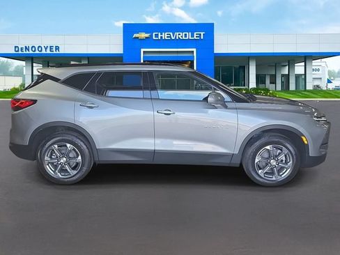 New 2026 Chevrolet Blazer LT w/ Convenience Package AWD/4WD image 6