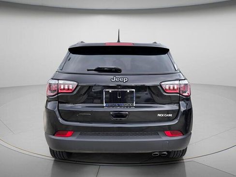 Used 2021 Jeep Compass Latitude FWD image 5