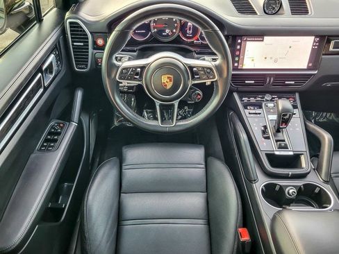 Used 2022 Porsche Cayenne GTS image 12
