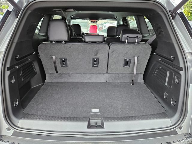 New 2026 GMC Acadia Elevation w/ Elevation Premium Package AWD/4WD image 12