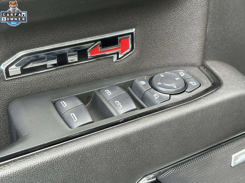 Used 2024 GMC Sierra 1500 AT4 w/ Technology Package AWD/4WD image 16