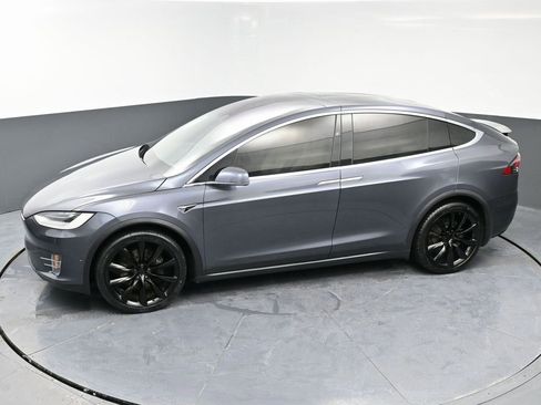Used 2021 Tesla Model X Long Range image 49