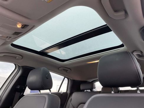 Used 2019 INFINITI QX30 Premium w/ Navigation Package image 9