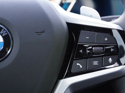 Certified 2025 BMW 330i Sedan RWD image 22