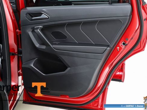 Used 2024 Volkswagen Tiguan SEL R-Line image 32