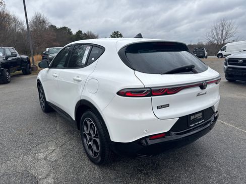 Used 2025 Alfa Romeo Tonale image 7