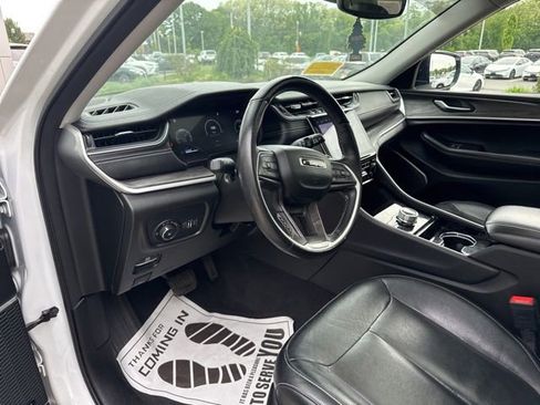 Used 2021 Jeep Grand Cherokee L Limited AWD/4WD image 24