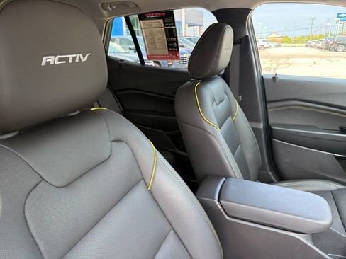 Certified 2024 Chevrolet Trax ACTIV w/ Sunroof Package FWD image 28