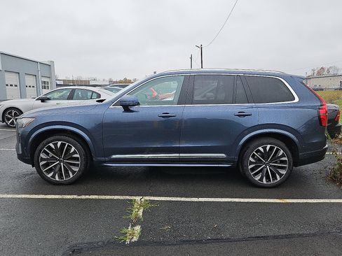 Certified 2025 Volvo XC90 B6 Ultra image 5
