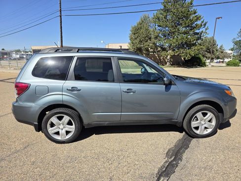 Used 2010 Subaru Forester 2.5X Premium w/ Popular Equipment Group 1A AWD/4WD image 11