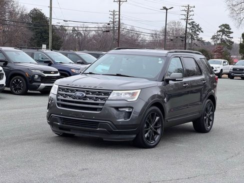 Used 2018 Ford Explorer XLT w/ Equipment Group 202A image 44