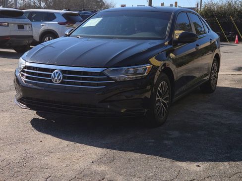 Used 2021 Volkswagen Jetta S image 2