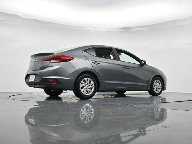 Used 2019 Hyundai Elantra SE FWD image 32