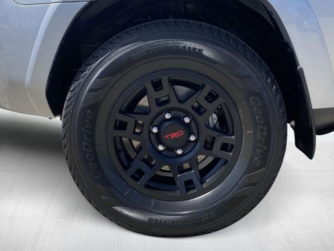 Certified 2024 Toyota 4Runner TRD Off-Road Premium w/ Off Road Premium Plus Package AWD/4WD image 14