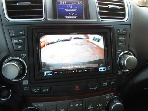 Used 2012 Toyota Highlander Limited image 37