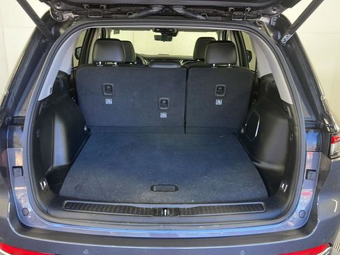 Used 2024 Jeep Grand Cherokee Limited 4xe w/ Luxury Tech Group II image 11