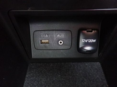 Used 2014 Subaru Legacy 2.5i Premium w/ Moonroof Package image 21