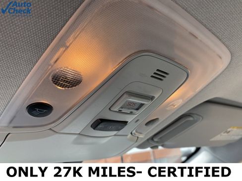 Used 2020 Toyota Prius XLE w/ Advanced Technology Package image 36