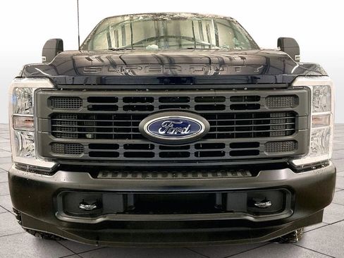 Used 2025 Ford F250 XL w/ XL Off-Road Package image 3