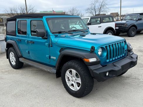 Used 2019 Jeep Wrangler Unlimited Sport S image 5