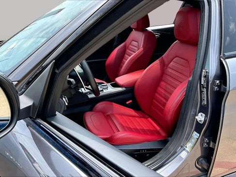 Used 2023 Alfa Romeo Giulia Veloce RWD image 8