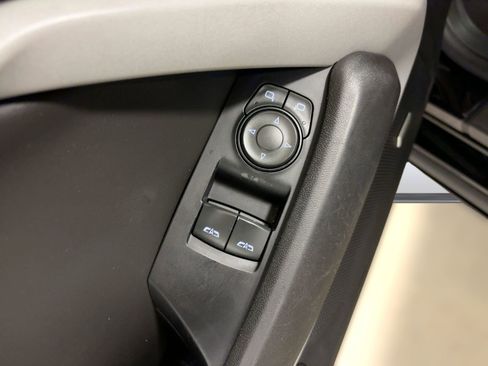 Used 2022 Chevrolet Camaro LT w/ Technology Package image 18