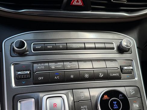 Used 2023 Hyundai Santa Fe Limited w/ Cargo Package AWD/4WD image 23