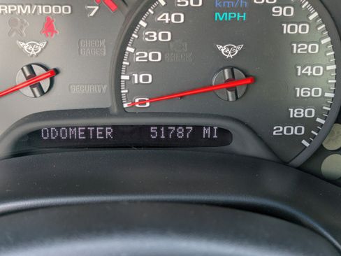 Used 2000 Chevrolet Corvette Coupe w/ Memory Pkg image 25