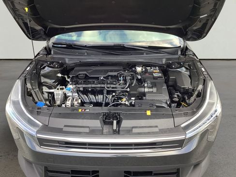 Used 2025 Kia K4 LXS image 9