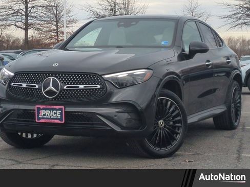 Used 2025 Mercedes-Benz GLC 300 GLC 300 image 1