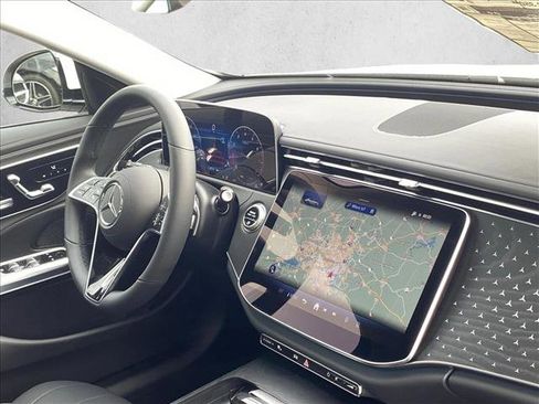 Certified 2025 Mercedes-Benz E 350 4MATIC Sedan image 26