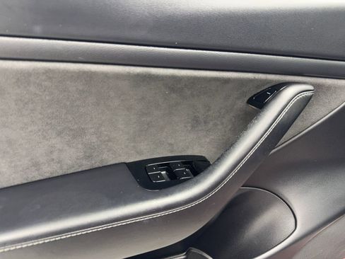 Used 2020 Tesla Model 3 Long Range AWD/4WD image 34