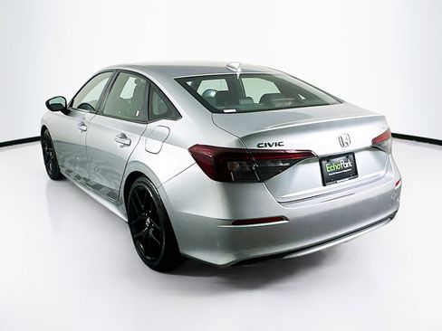 Used 2025 Honda Civic Sport image 5