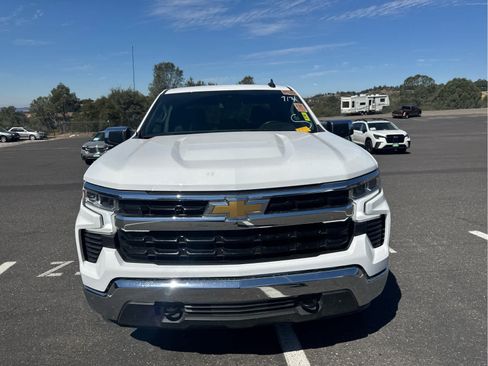 Used 2025 Chevrolet Silverado 1500 LT AWD/4WD image 2